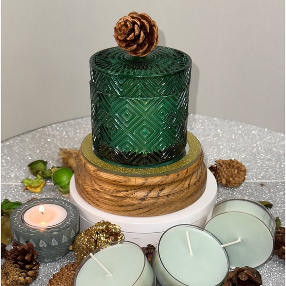 Pine Needle /Wasabi Chi Tea Other - NEEDLE & SEA SALT, SCENT UNLEASHED, SOY HAND POURED SCENT CANDLES.